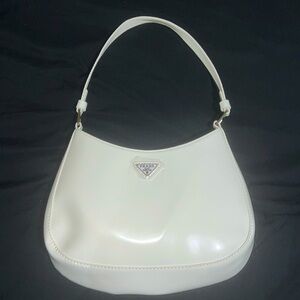 White shoulder bag
